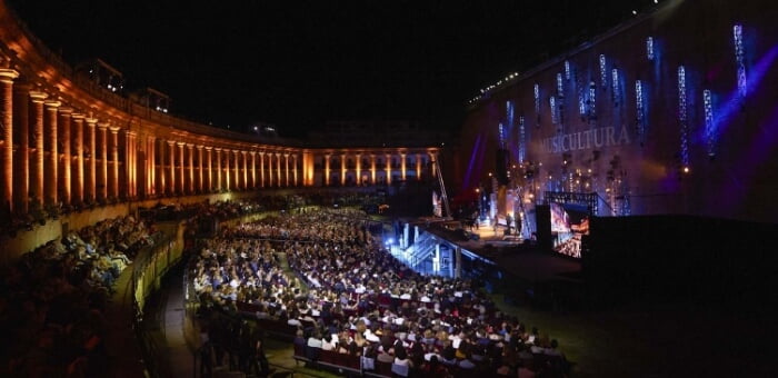 Lo Sferisterio di Macerata ospita il palco di Musicultura (foto del 2019)